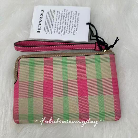 Coach Corner Zip Wristlet With Plaid Print Signature Canvas CBP18 Pink Multi NWT - Picture 2 of 5
